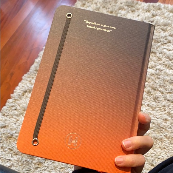 Wanderlust planner and journal for travels - Picture 2 of 13